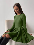 2025 Round Collar Waist Knitted Dress Women's High-End Ins Windy Folded Sweater Dress HZ1208